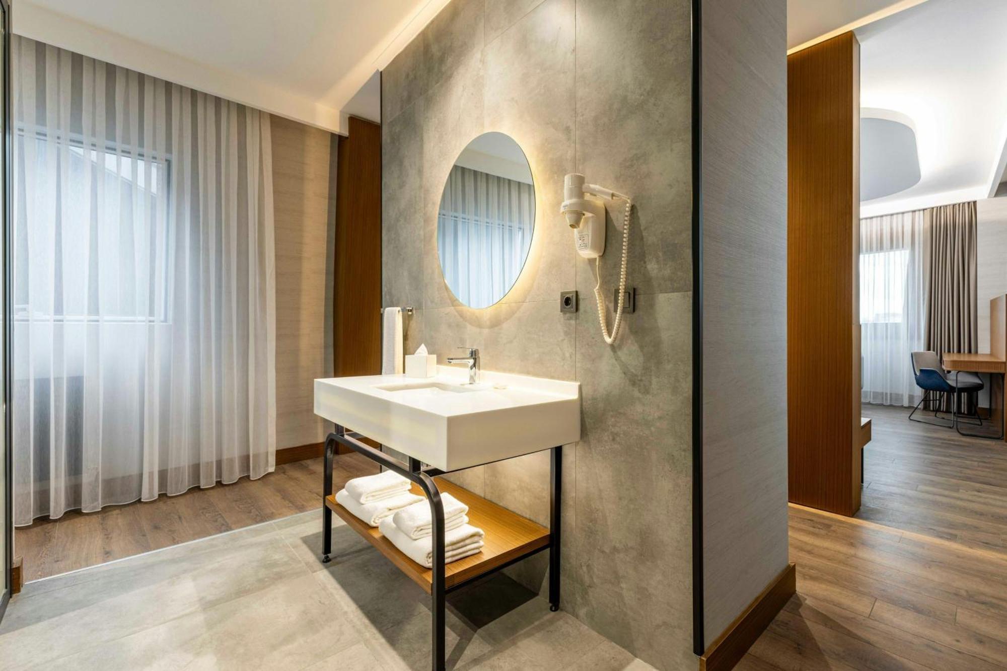Otel Four Points Flex By Sheraton Cukurambar *